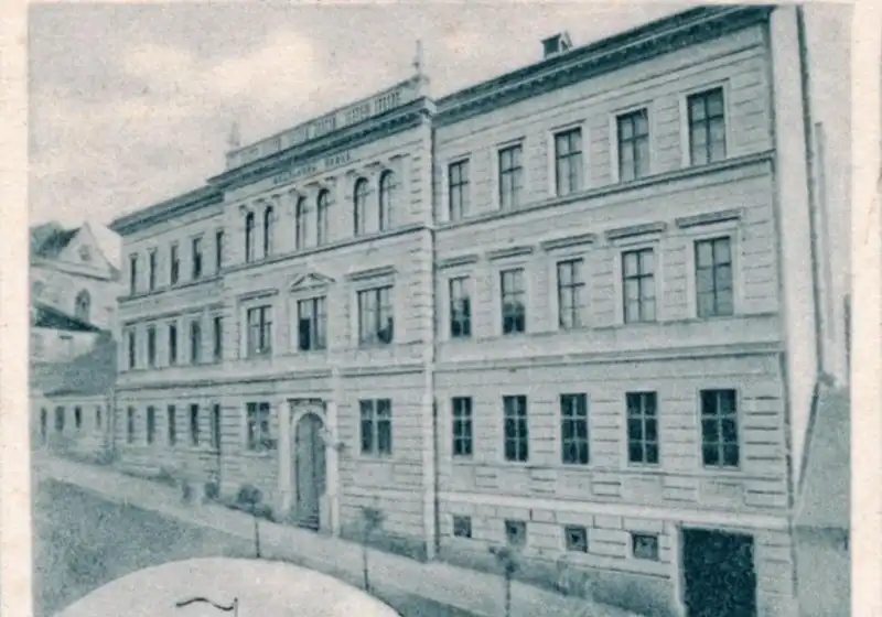 Bývalá budova Měšťanské školy (cca 50. léta 20. století)